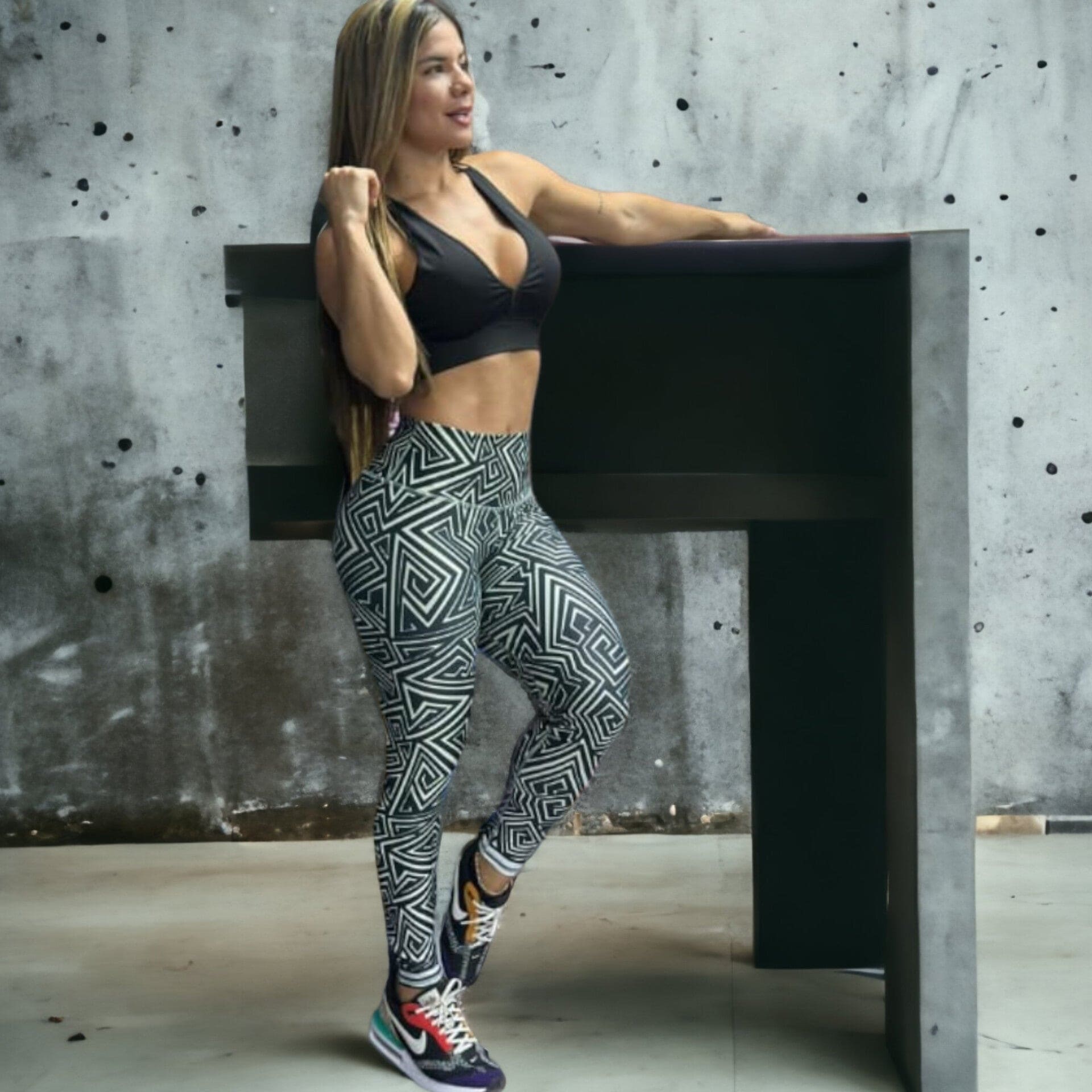 Friki woman's leggings