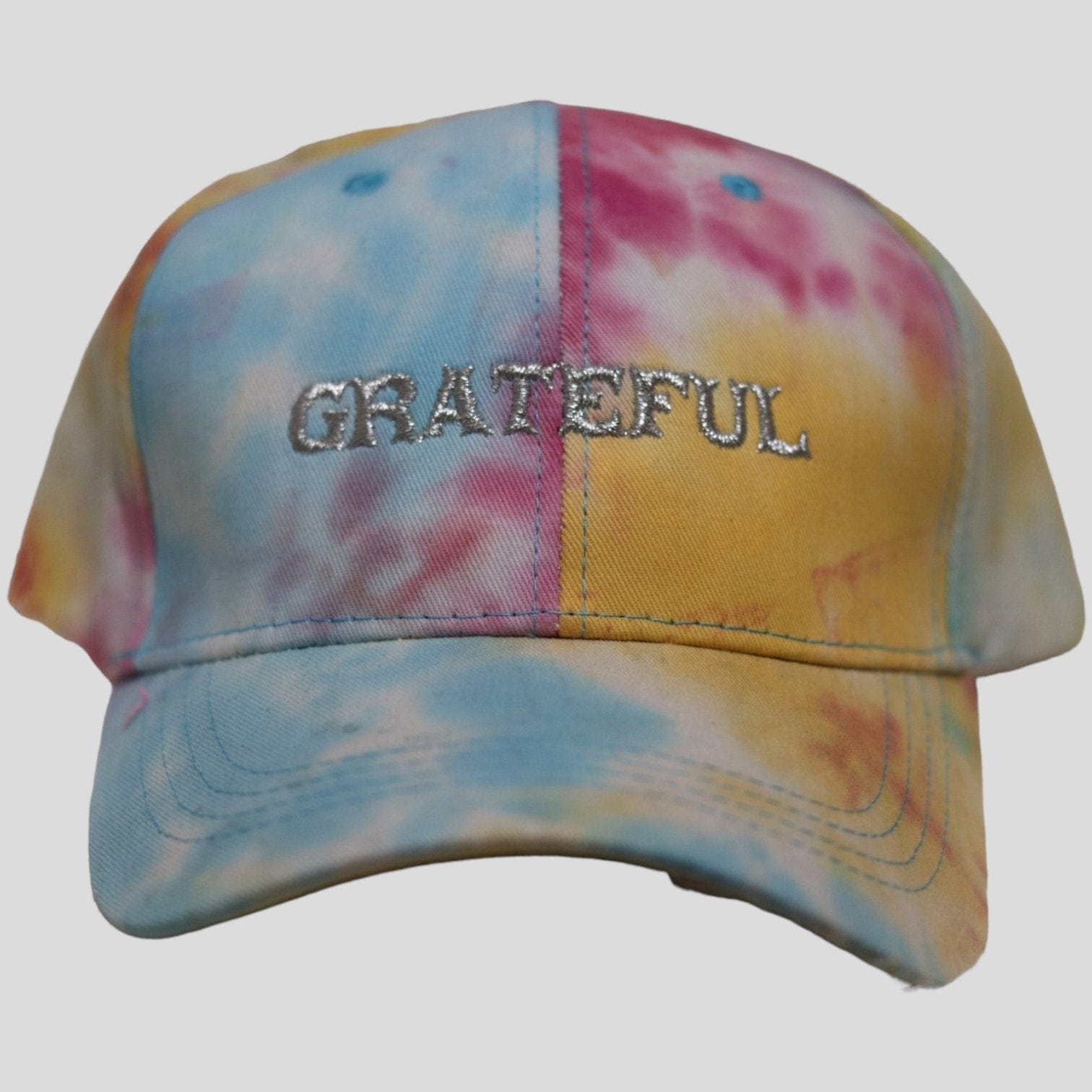Friki sports cap with embroidered message "Grateful" - Frikitona Sport Wear